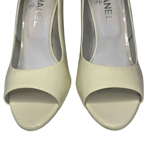 Chanel Interlocking CC Logo Peep Toe Patent Leather Heels EU 37.5 Yellow Pumps - Picture 5 of 14